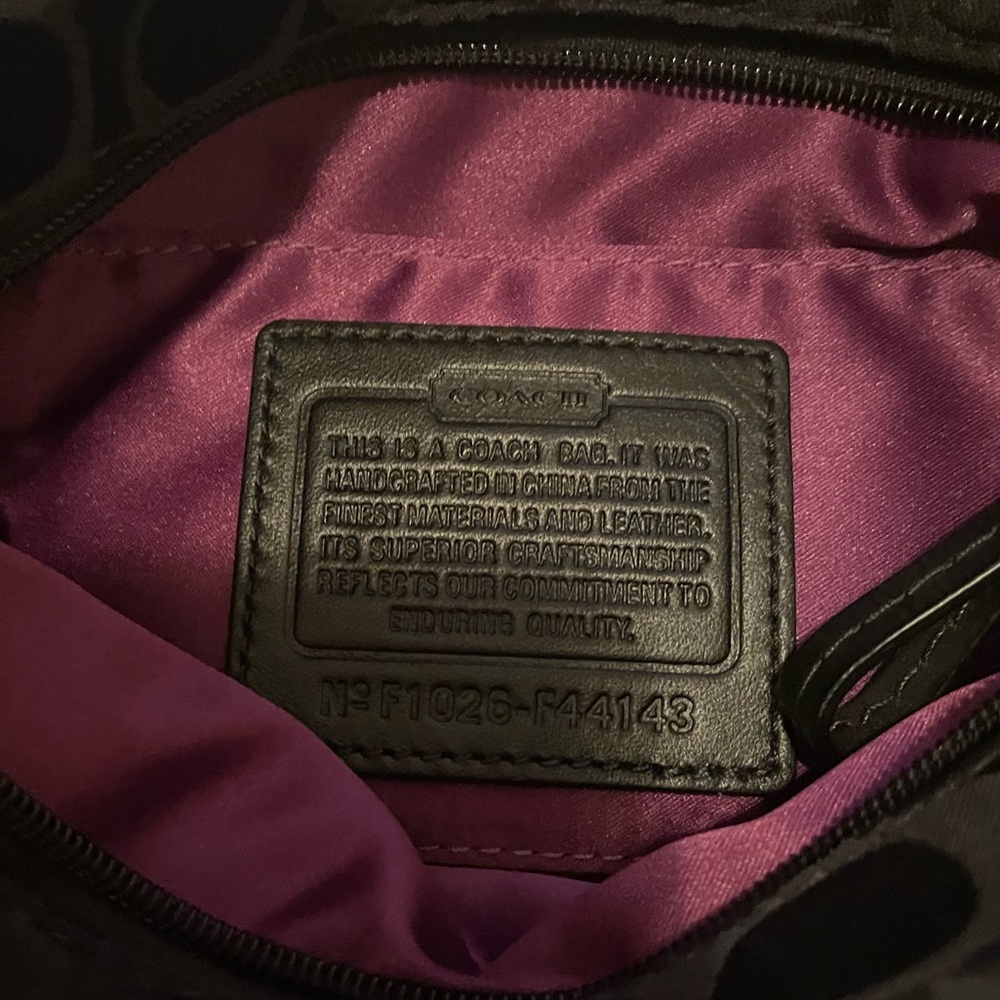 𝘔𝘪𝘯𝘪 𝘊𝘢𝘳𝘭𝘺 𝘗𝘶𝘳𝘴𝘦🖤 - Picture 7 of 10